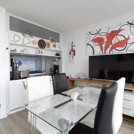 App 211 - Strandlage Apartment
